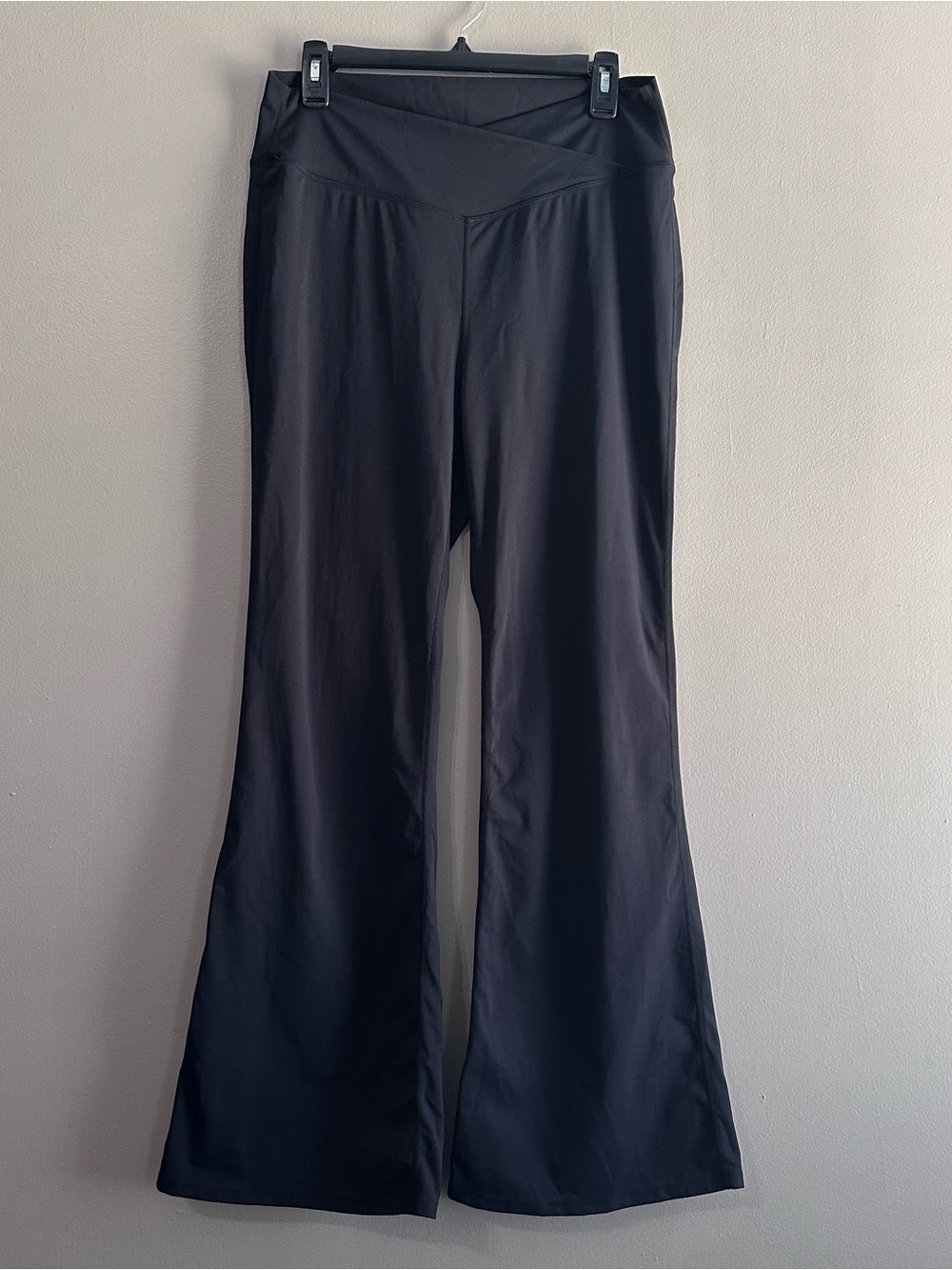 Halara Black High Rise Crossover Waist Flare Leg Stretch Yoga Leggings Womens XL